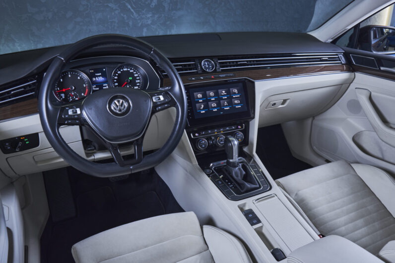 
								Volkswagen Passat 2.0TDI 140kW, automat, 4×4, 2018 full									