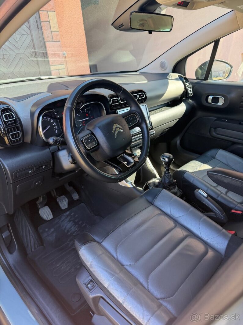 
								Citroën C3 aircross full									