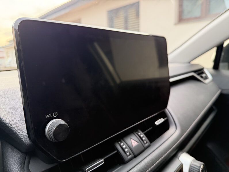 
								Toyota RAV4 2.5 e-CVT Hybrid 131kW full									