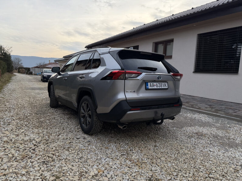
								Toyota RAV4 2.5 e-CVT Hybrid 131kW full									