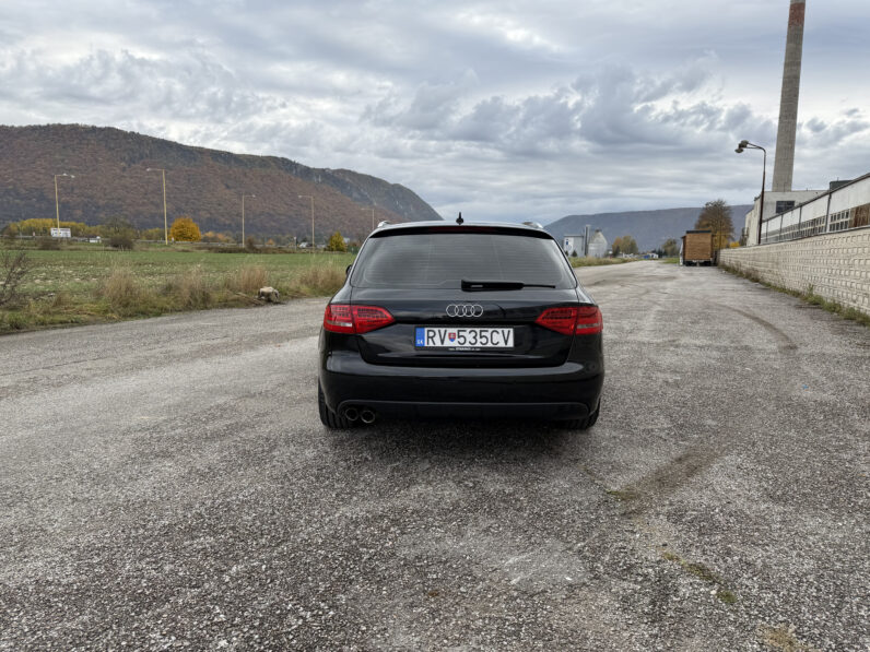 
								Audi A4 Avant 3.0 TDI V6 Quattro 3x-S line  full									