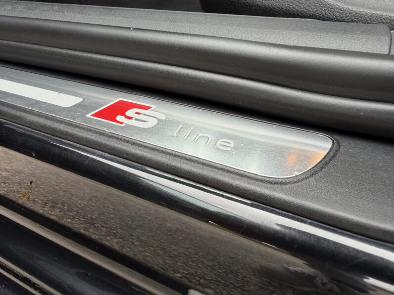 
								Audi A4 Avant 3.0 TDI V6 Quattro 3x-S line  full									