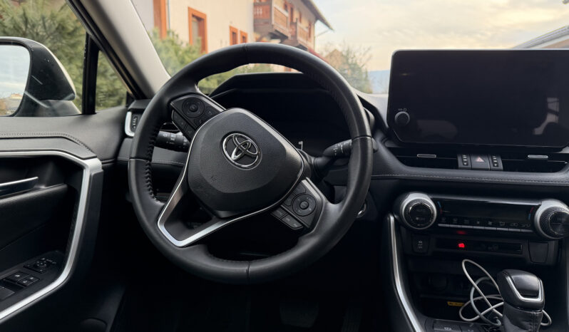 
								Toyota RAV4 2.5 e-CVT Hybrid 131kW full									