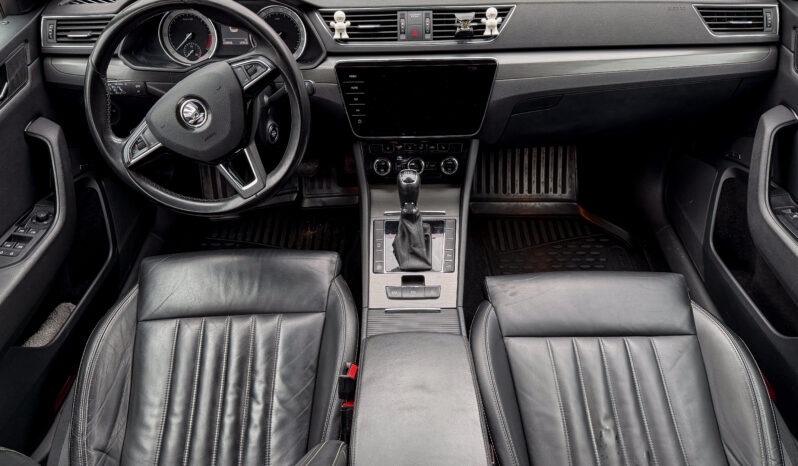 
								Škoda Superb Combi 2.0 TDI 140 KW full									