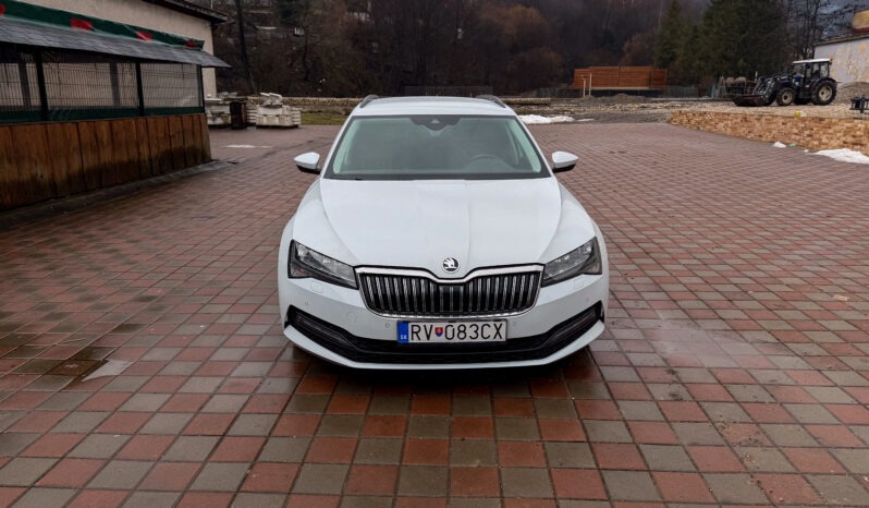 
								Škoda Superb Combi 2.0 TDI 140 KW full									