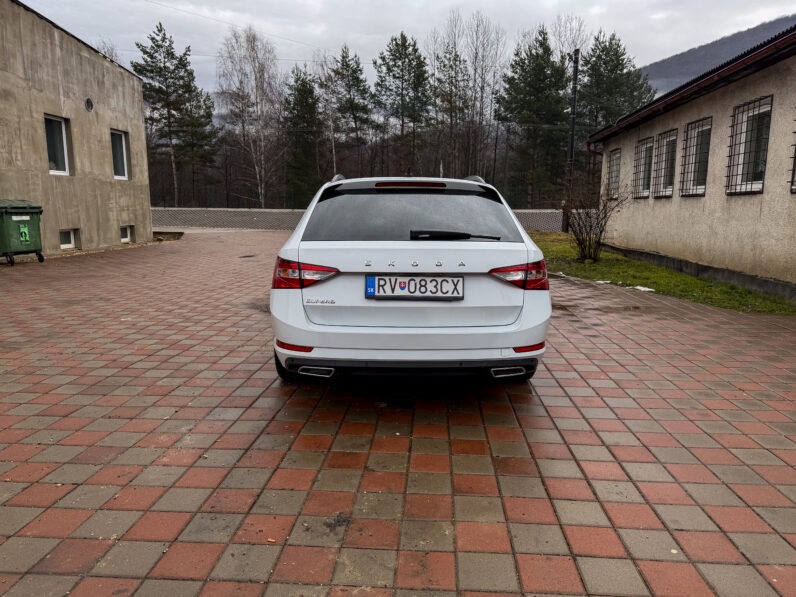 
								Škoda Superb Combi 2.0 TDI 140 KW full									