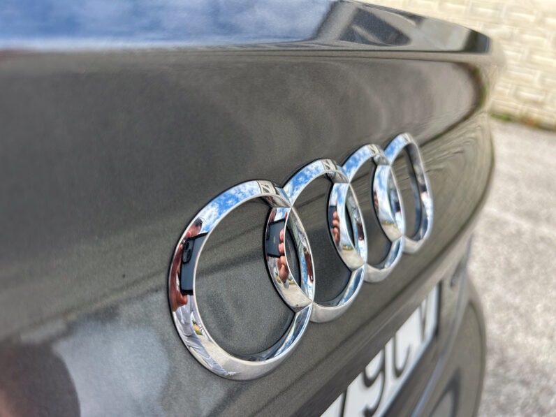 
								Audi A5 3.0TDI SportBack Quattro S-line full									