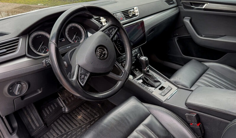 
								Škoda Superb Combi 2.0 TDI 140 KW full									