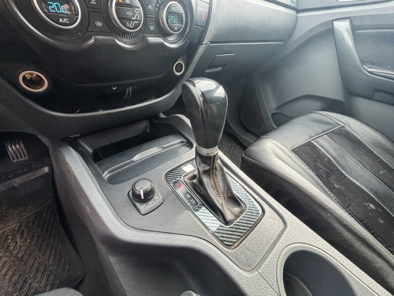 
								Ford Ranger Wildtrak 3.2 TDCi 147 kW full									