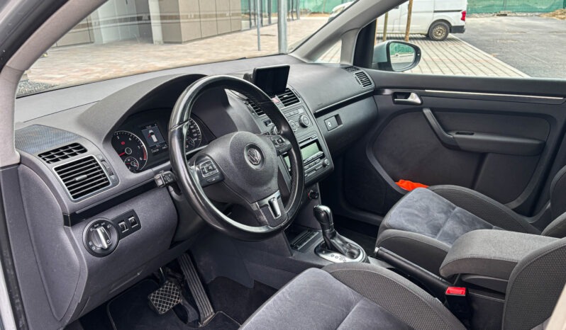 
								Volkswagen Touran 2.0 TDI DSG WEBASTO full									