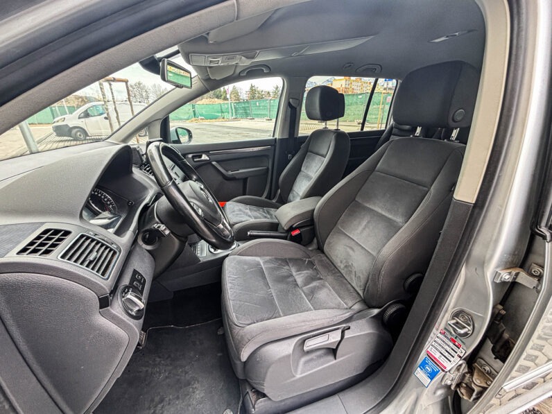 
								Volkswagen Touran 2.0 TDI DSG WEBASTO full									