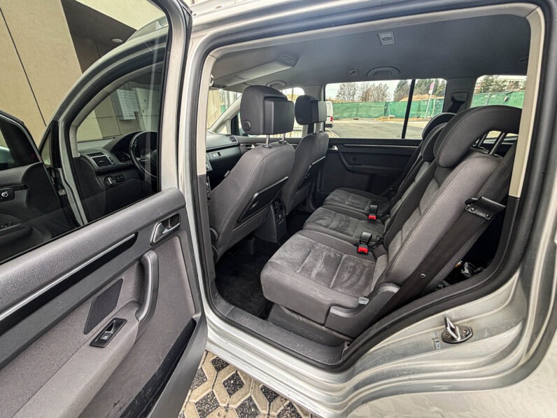 
								Volkswagen Touran 2.0 TDI DSG WEBASTO full									