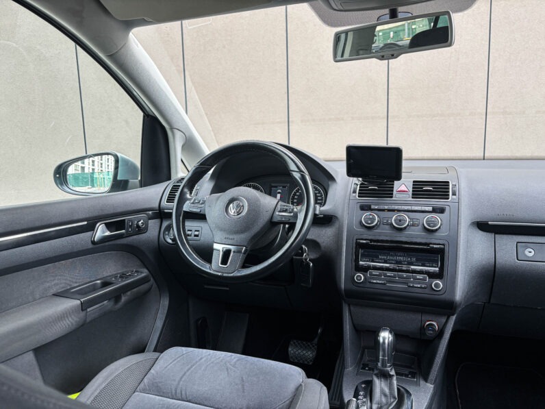 
								Volkswagen Touran 2.0 TDI DSG WEBASTO full									