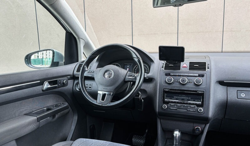 
								Volkswagen Touran 2.0 TDI DSG WEBASTO full									