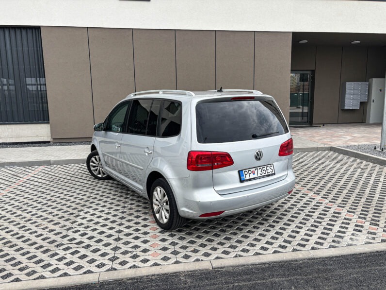 
								Volkswagen Touran 2.0 TDI DSG WEBASTO full									