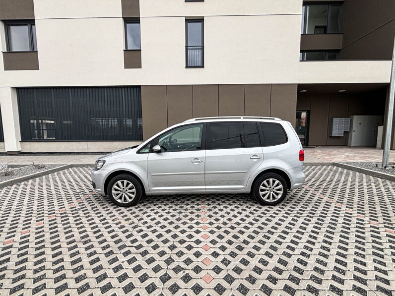 
								Volkswagen Touran 2.0 TDI DSG WEBASTO full									