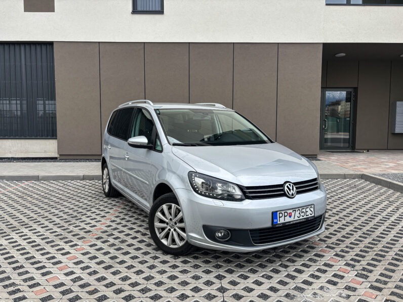 
								Volkswagen Touran 2.0 TDI DSG WEBASTO full									