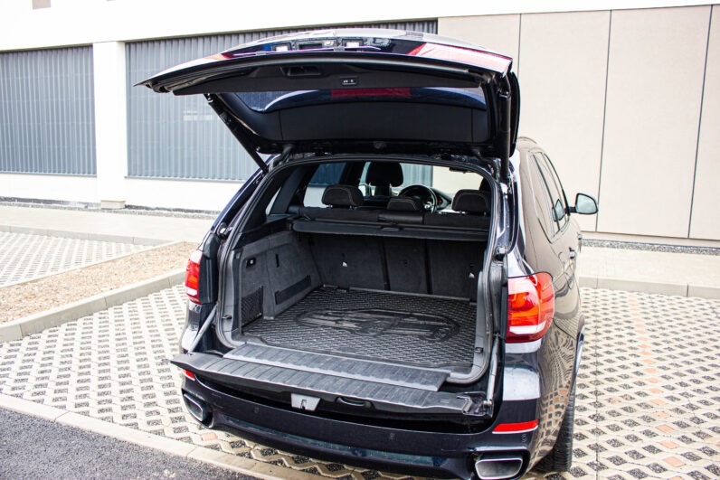 
								BMW X5 F15 30d xDrive full									