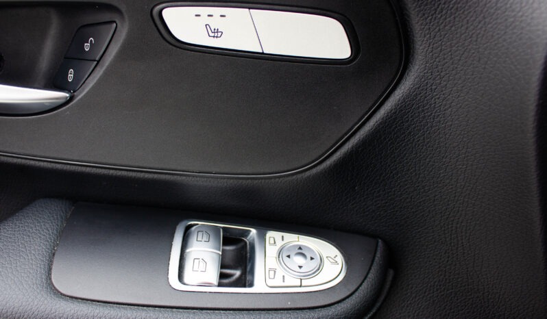 
								Mercedes‑Benz V‑Class 220 d full									