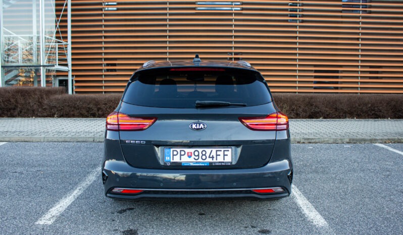 
								KIA CEED 1.5 T-GDi 118 kW GOLD | ZÁRUKA | full									
