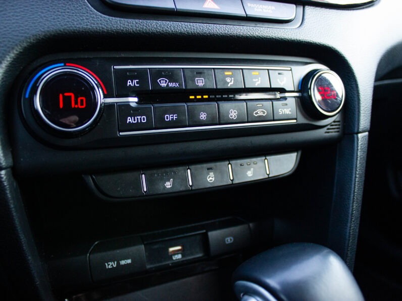 
								KIA CEED 1.5 T-GDi 118 kW GOLD | ZÁRUKA | full									