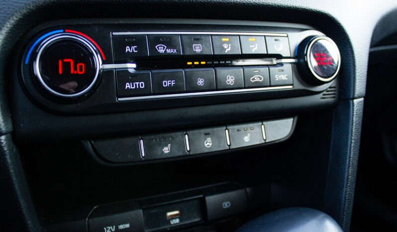 
								KIA CEED 1.5 T-GDi 118 kW GOLD | ZÁRUKA | full									