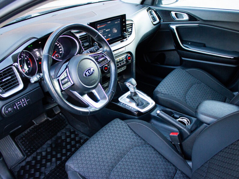 
								KIA CEED 1.5 T-GDi 118 kW GOLD | ZÁRUKA | full									