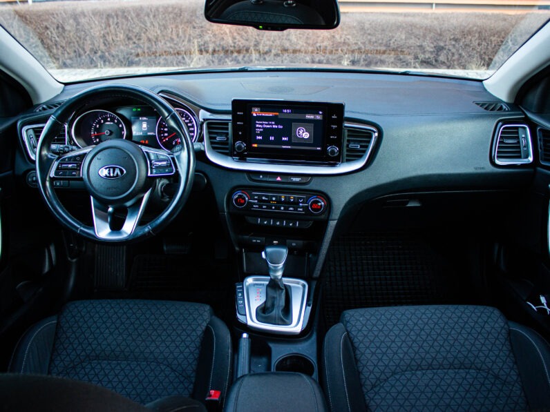 
								KIA CEED 1.5 T-GDi 118 kW GOLD | ZÁRUKA | full									