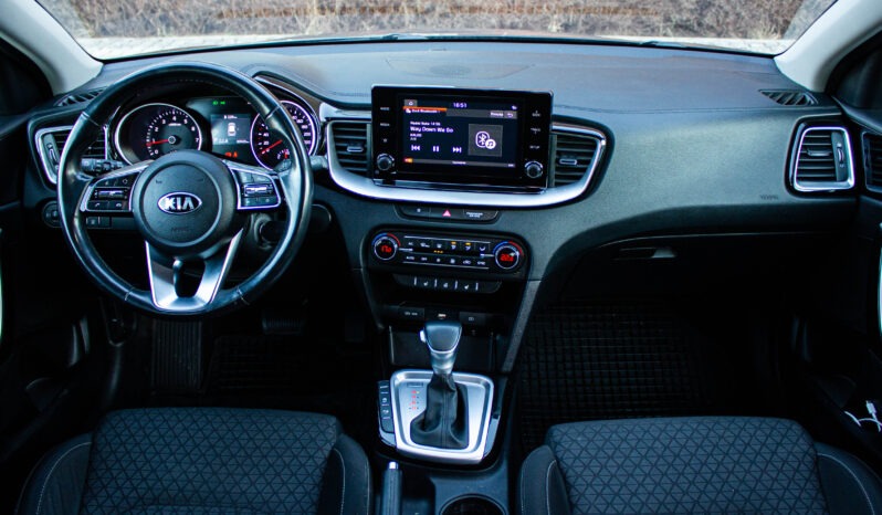 
								KIA CEED 1.5 T-GDi 118 kW GOLD | ZÁRUKA | full									