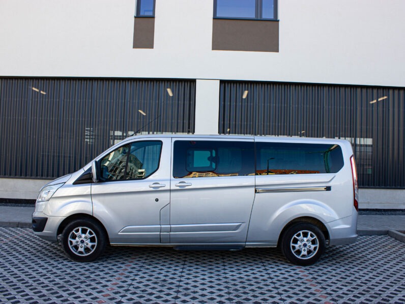 
								Ford Tourneo Custom 2.2 TDCi 125k Trend L1H1 T300 full									
