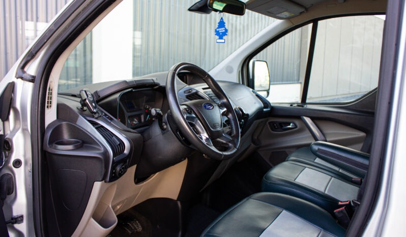 
								Ford Tourneo Custom 2.2 TDCi 125k Trend L1H1 T300 full									