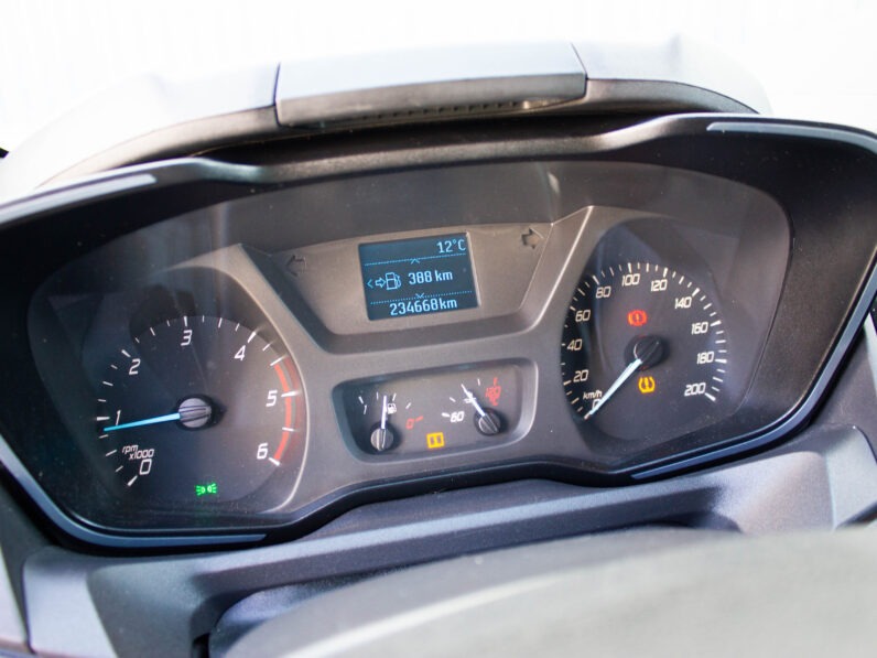 
								Ford Tourneo Custom 2.2 TDCi 125k Trend L1H1 T300 full									