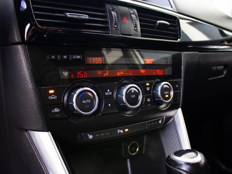 
								Mazda CX-5 2.2 Skyactiv-D AWD automat full									