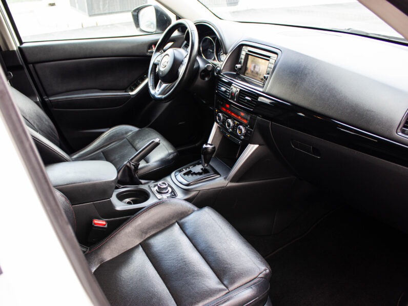 
								Mazda CX-5 2.2 Skyactiv-D AWD automat full									