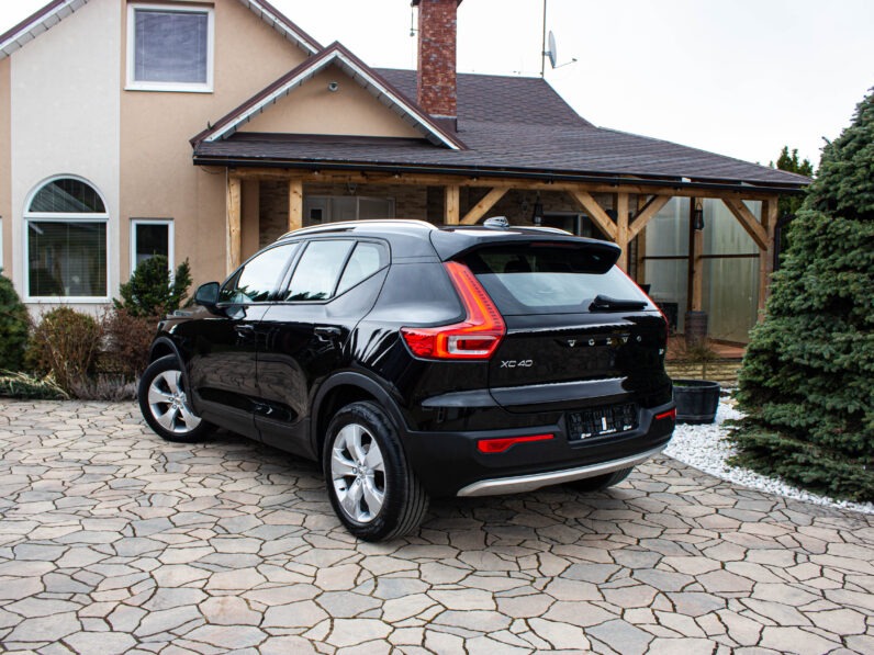 
								Volvo XC40 1.5 T3 Automat full									