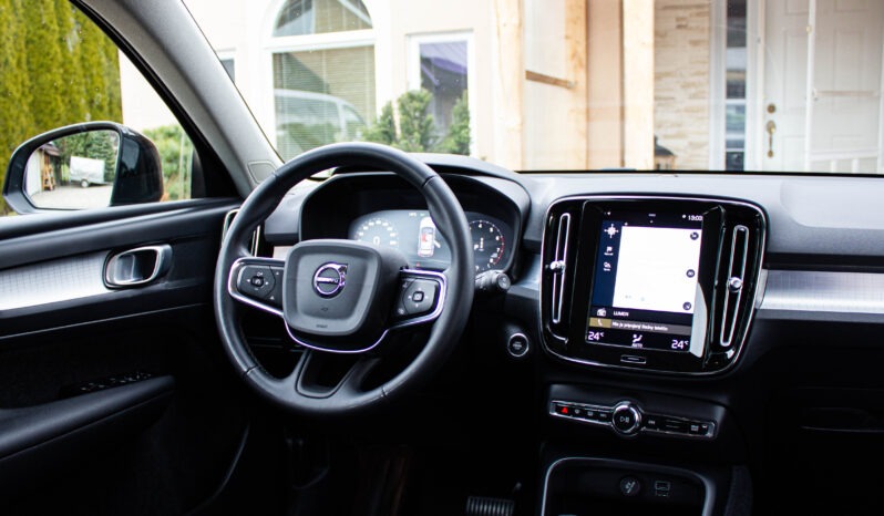 
								Volvo XC40 1.5 T3 Automat full									