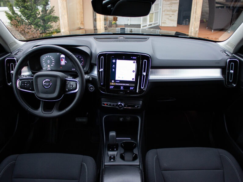 
								Volvo XC40 1.5 T3 Automat full									