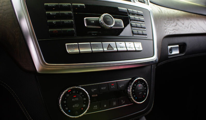 
								Mercedes-Benz ML 350 AIRMATIC, DISTRONIC , DPH full									