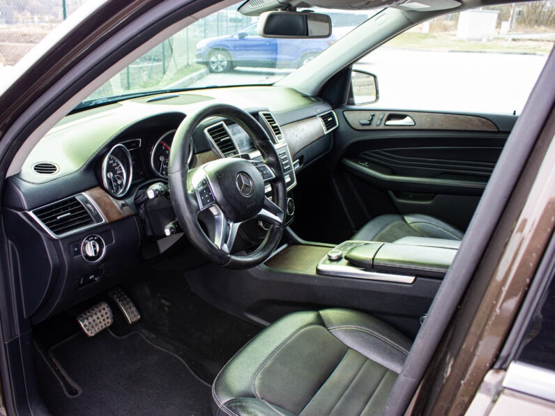 
								Mercedes-Benz ML 350 AIRMATIC, DISTRONIC , DPH full									