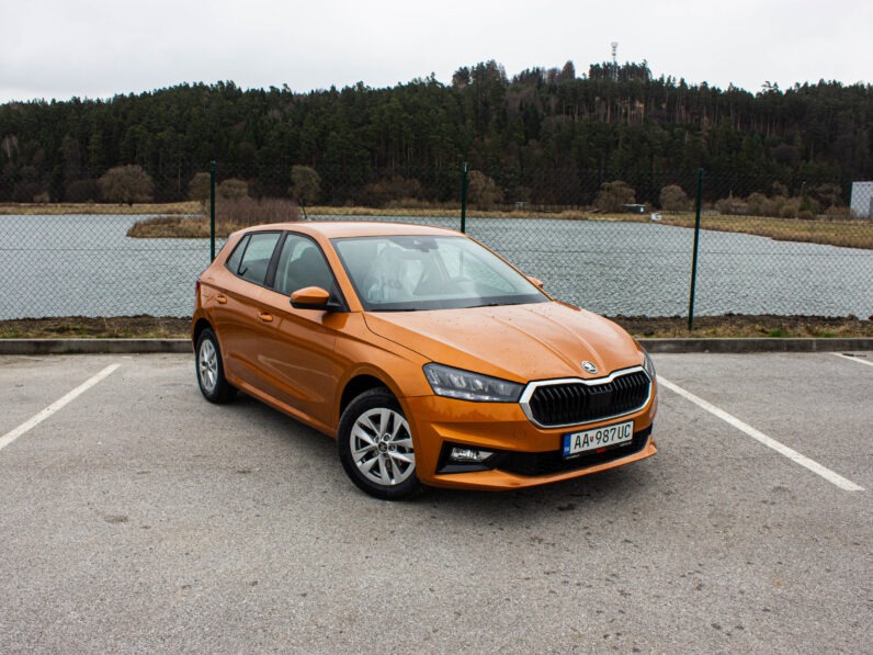 
								Škoda Fabia 1.0 TSI, VIRTUAL COCKPIT, LED, TEMPOMAT, 2025 full									