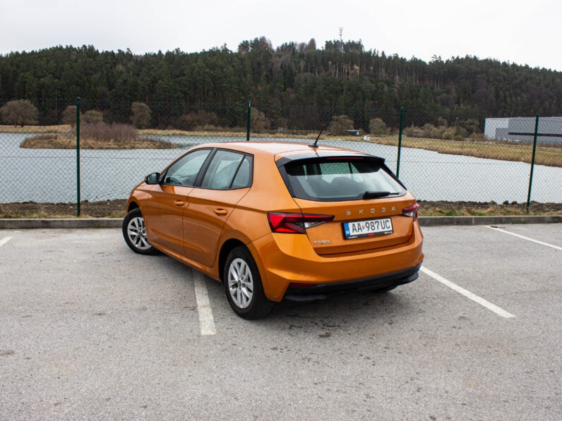 
								Škoda Fabia 1.0 TSI, VIRTUAL COCKPIT, LED, TEMPOMAT, 2025 full									