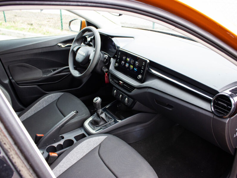 
								Škoda Fabia 1.0 TSI, VIRTUAL COCKPIT, LED, TEMPOMAT, 2025 full									