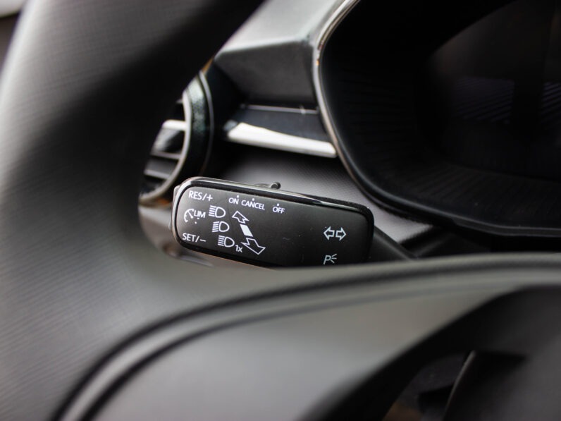 
								Škoda Fabia 1.0 TSI, VIRTUAL COCKPIT, LED, TEMPOMAT, 2025 full									