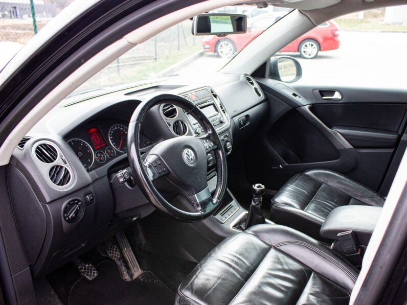 
								Volkswagen Tiguan 2.0 TDI 4MOTION, PANORÁMA, KOŽA, full									