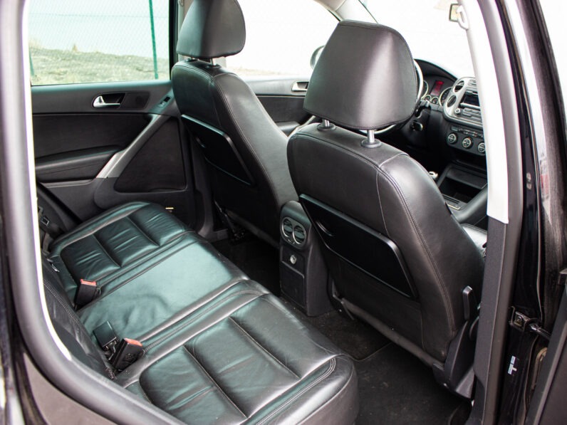 
								Volkswagen Tiguan 2.0 TDI 4MOTION, PANORÁMA, KOŽA, full									