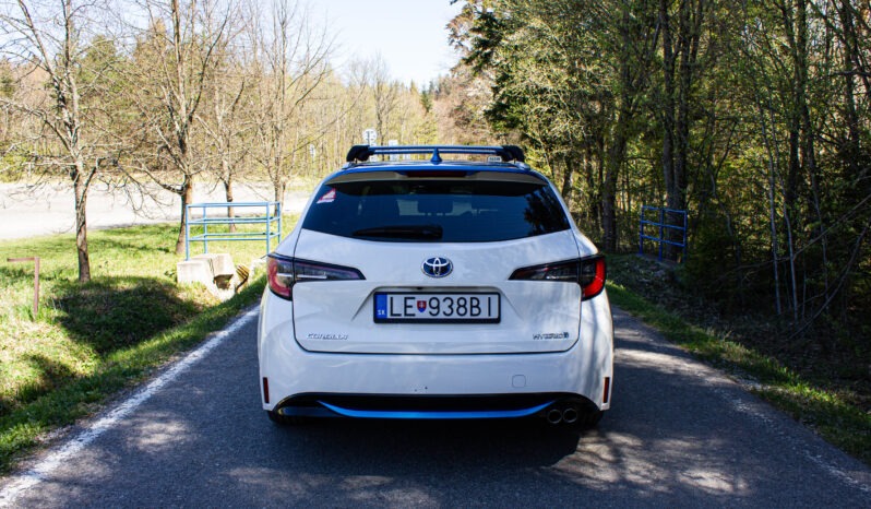 
Toyota Corolla 2.0 Hybrid 112kW full									