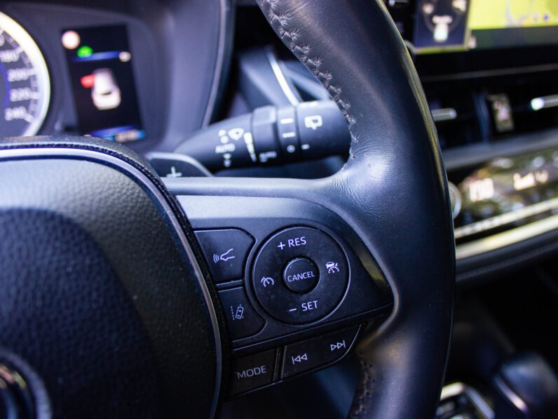 
Toyota Corolla 2.0 Hybrid 112kW full									