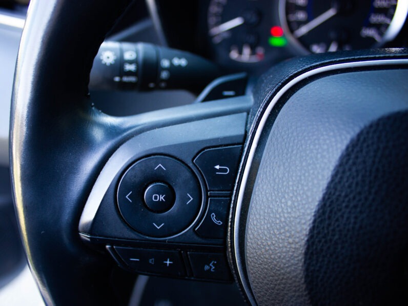 
Toyota Corolla 2.0 Hybrid 112kW full									