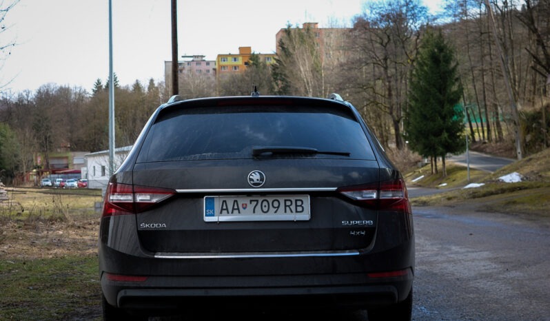 
								Škoda SuperB Laurin&klement 4×4 full									