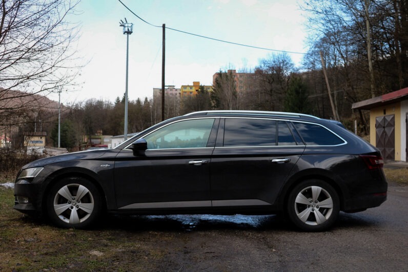 
								Škoda SuperB Laurin&klement 4×4 full									